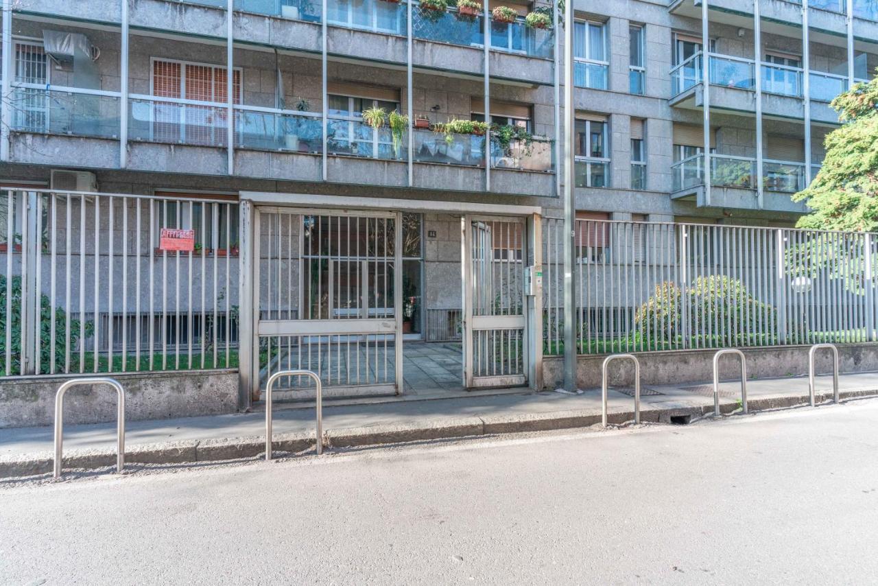 Апартаменти Zona Navigli - Smart House Con Tv 50 E Fast Wifi Мілан Екстер'єр фото